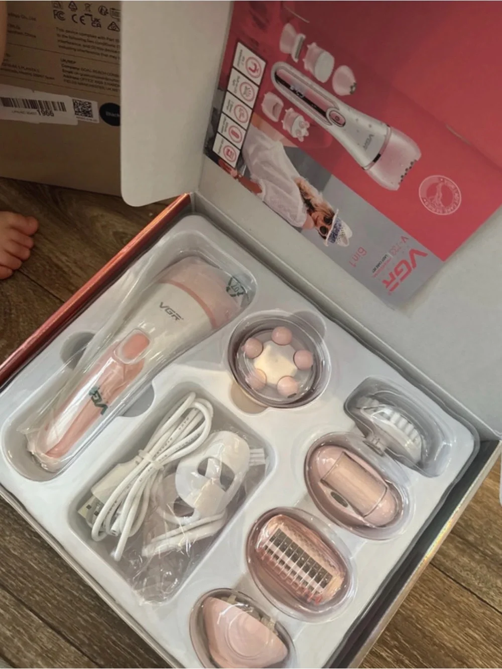 Pink USB Rechargeable Hair Removal & Grooming Kit